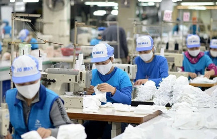 越南疫情失控！口岸拥堵，，，，，，，，东南亚面临疫情大考 ！