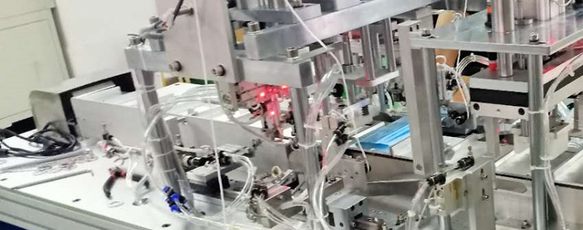 出口口罩机了，，，，，一拖一自动平面口罩生产线